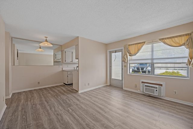 201 S J Street 3, Lake Worth Beach, FL 33460