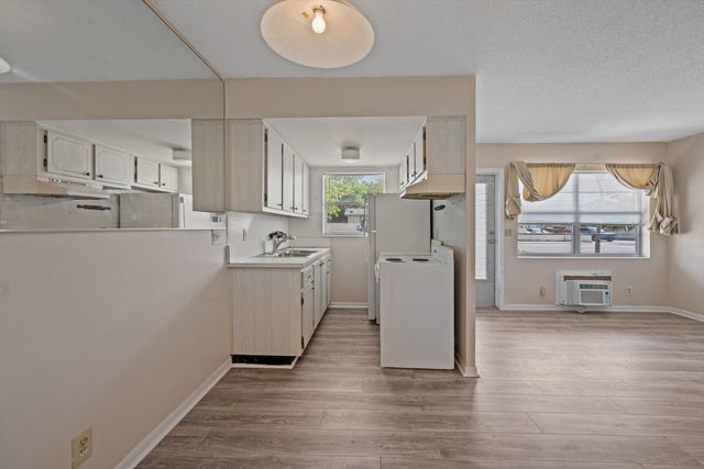 201 S J Street 3, Lake Worth Beach, FL 33460