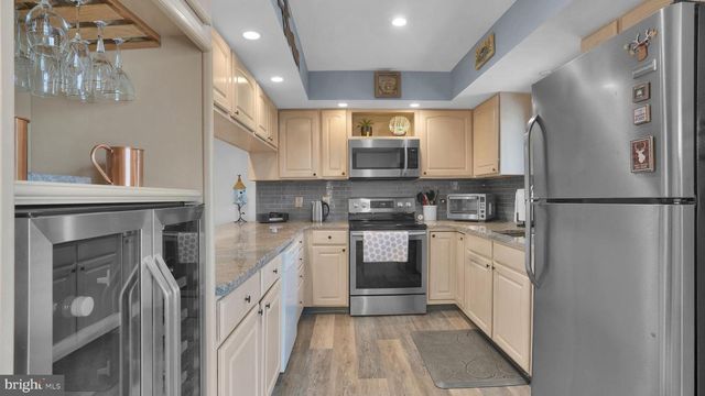 33 ROCK RIDGE RD, Lake Harmony, PA 18624