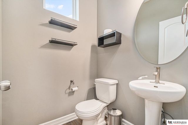 18514 Olive Circle, Omaha, NE 68136