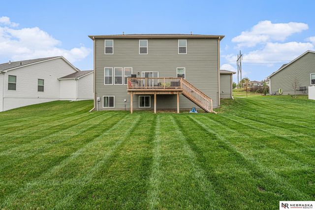 18514 Olive Circle, Omaha, NE 68136