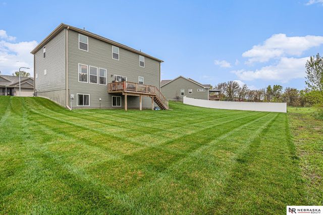 18514 Olive Circle, Omaha, NE 68136