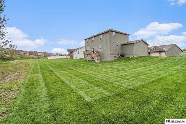 18514 Olive Circle, Omaha, NE 68136