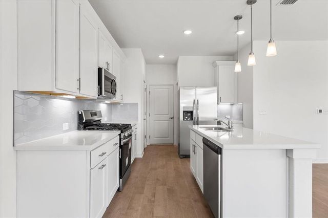 7416 Sparkling Light DR B, Del Valle, TX 78617