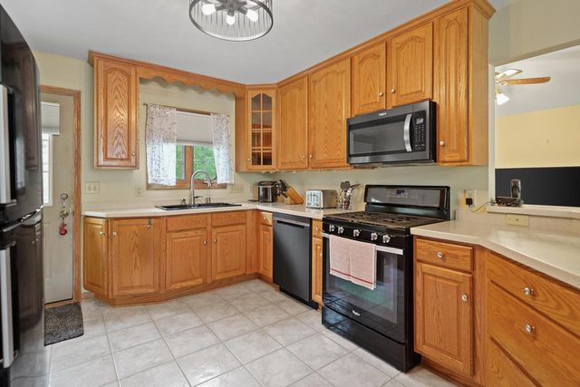 3500 121st STREET, Pleasant Prairie, WI 53158