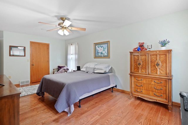 3500 121st STREET, Pleasant Prairie, WI 53158
