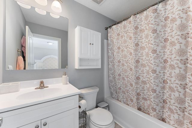 24877 Harvest Meadows Court, Lakeville, MN 55044