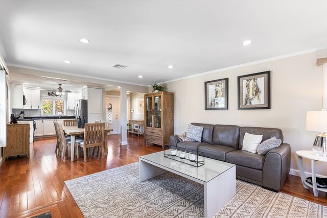 255 E Cross St, Norwood, MA 02062