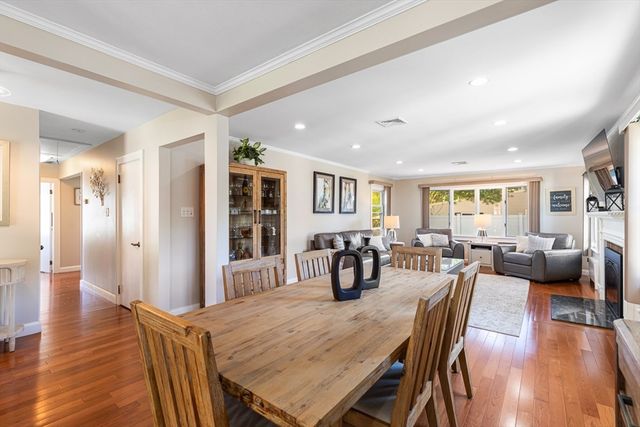 255 E Cross St, Norwood, MA 02062