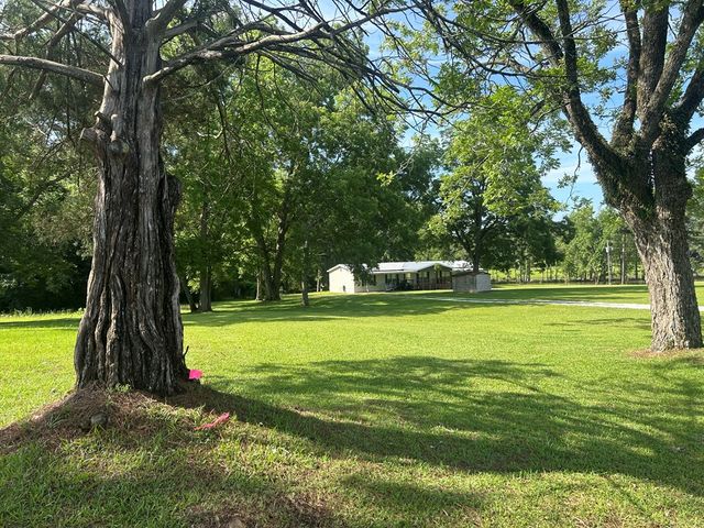 7697 Eddins Rd, Dothan, AL 36301