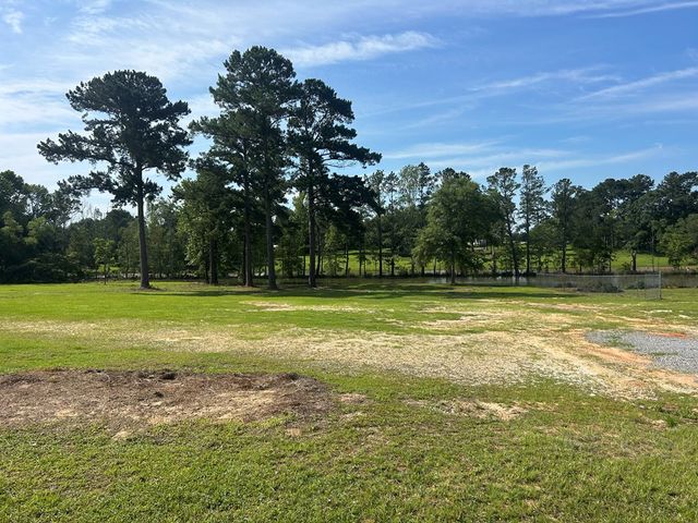 7697 Eddins Rd, Dothan, AL 36301