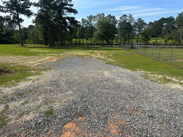 7697 Eddins Rd, Dothan, AL 36301