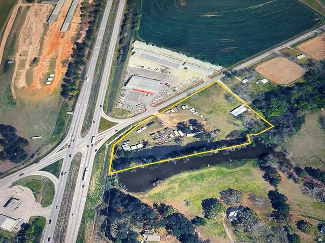 7697 Eddins Rd, Dothan, AL 36301