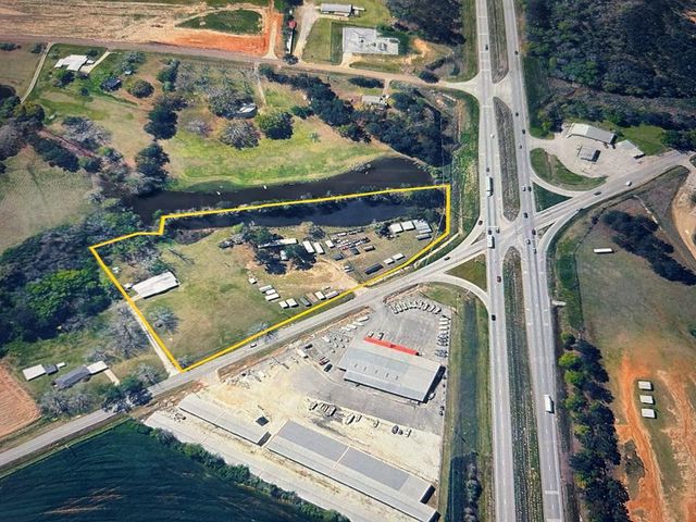 7697 Eddins Rd, Dothan, AL 36301