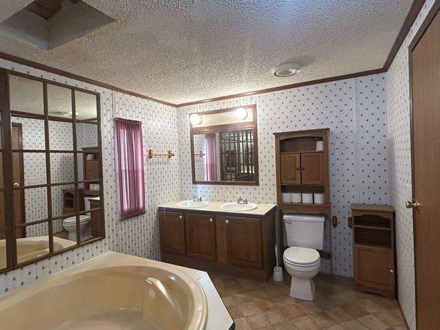 7697 Eddins Rd, Dothan, AL 36301