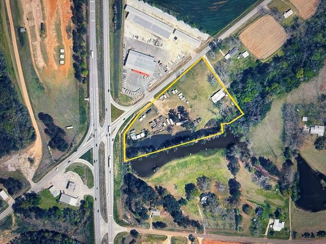 7697 Eddins Rd, Dothan, AL 36301