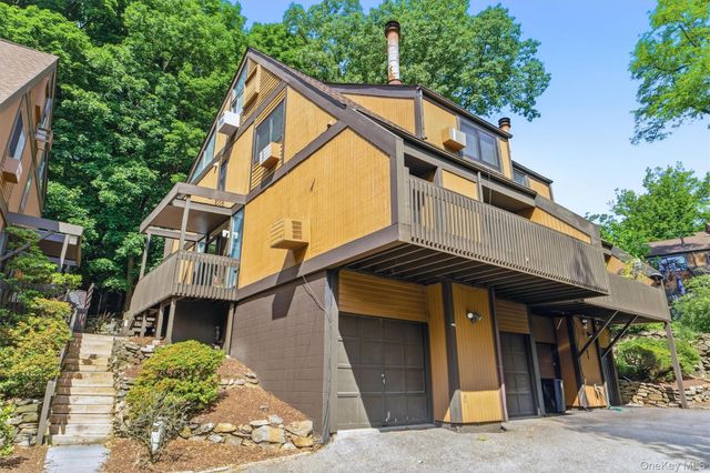 104 Ogden Avenue, Dobbs Ferry, NY 10522