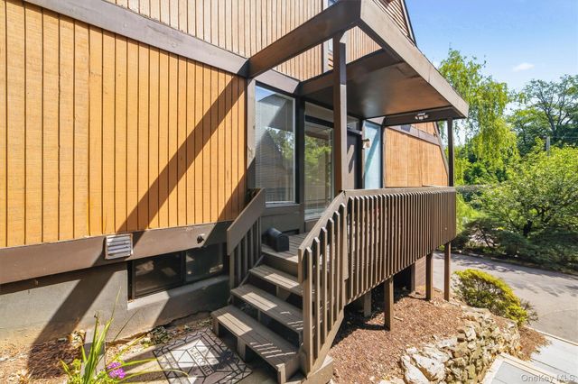 104 Ogden Avenue, Dobbs Ferry, NY 10522