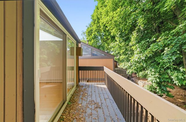 104 Ogden Avenue, Dobbs Ferry, NY 10522