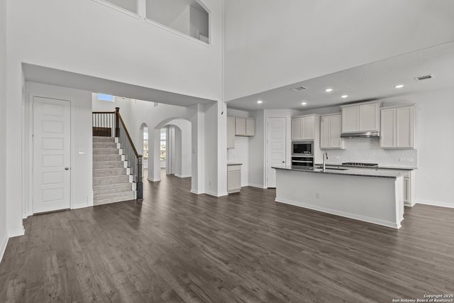 9510 Pioneer Junction, San Antonio, TX 78254