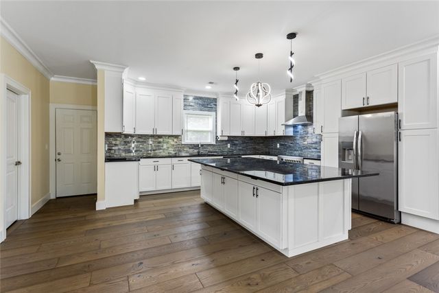 322 Old Shirley Road, Central, SC 29630