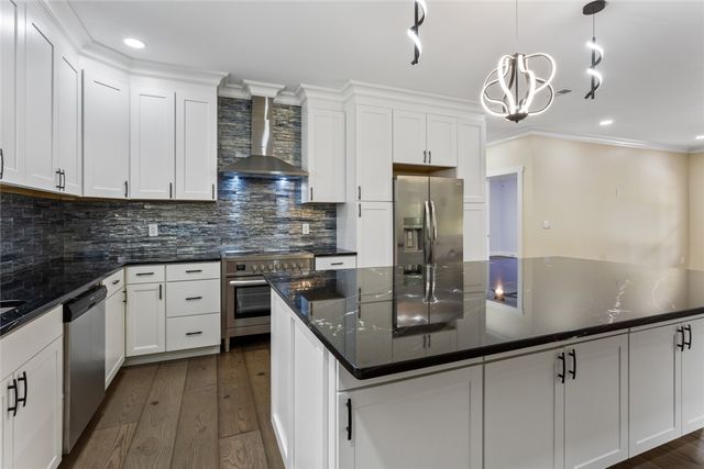 322 Old Shirley Road, Central, SC 29630