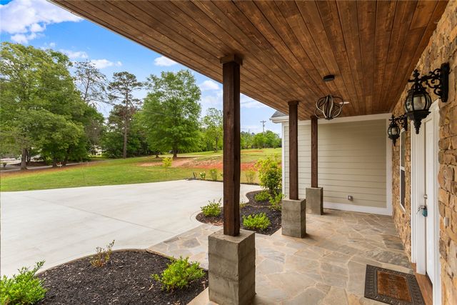 322 Old Shirley Road, Central, SC 29630