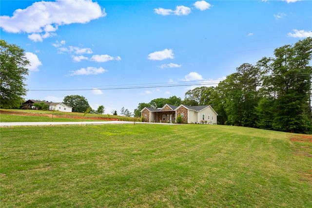 322 Old Shirley Road, Central, SC 29630