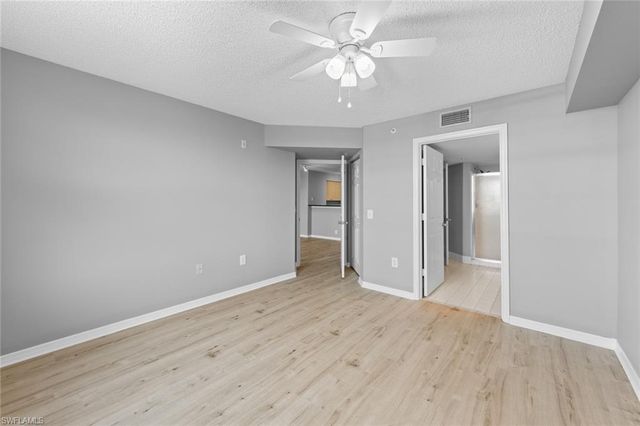 8736 River Homes LN 7304, Bonita Springs, FL 34135
