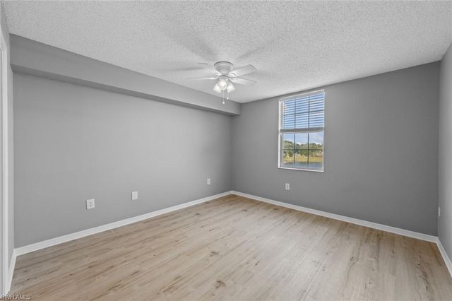 8736 River Homes LN 7304, Bonita Springs, FL 34135
