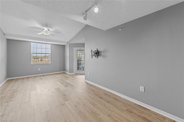8736 River Homes LN 7304, Bonita Springs, FL 34135