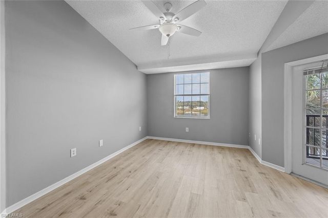 8736 River Homes LN 7304, Bonita Springs, FL 34135