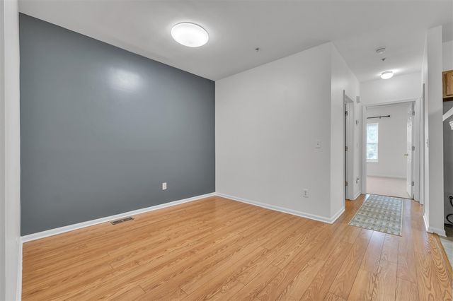 1021 Maiden Lane, Ann Arbor, MI 48105