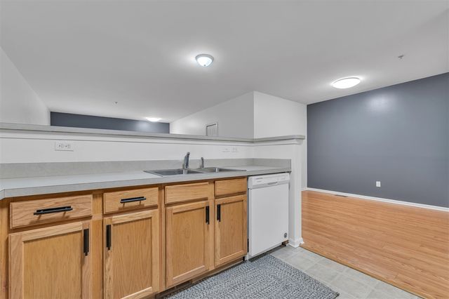 1021 Maiden Lane, Ann Arbor, MI 48105
