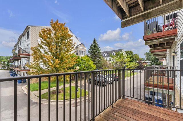 1021 Maiden Lane, Ann Arbor, MI 48105