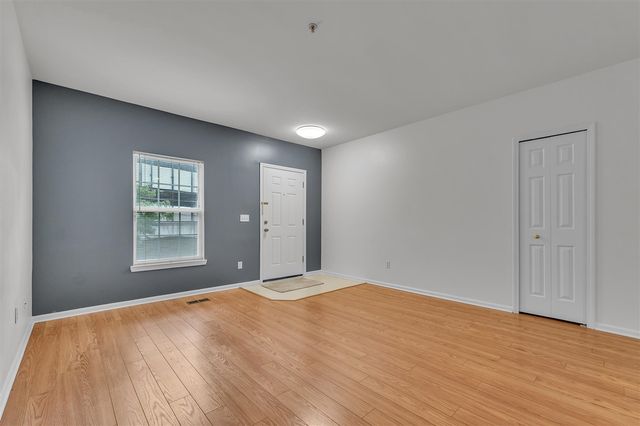 1021 Maiden Lane, Ann Arbor, MI 48105