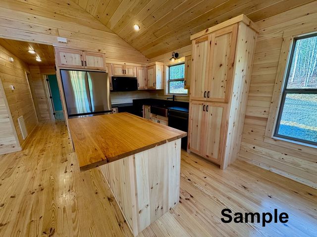 124 Hideout Lane, Murphy, NC 28906