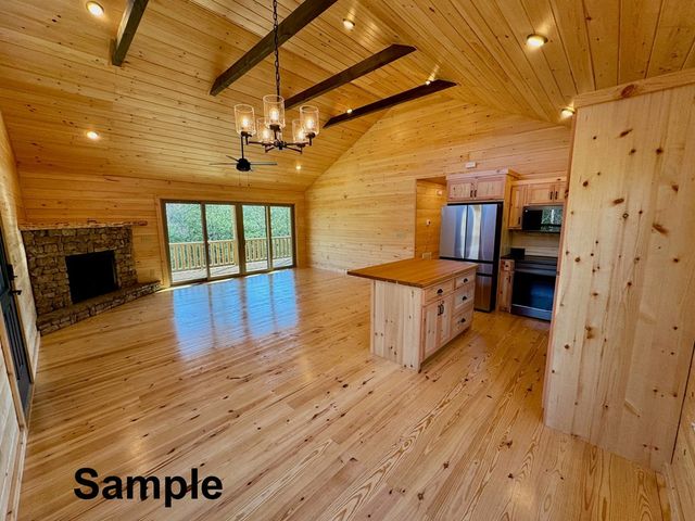 124 Hideout Lane, Murphy, NC 28906