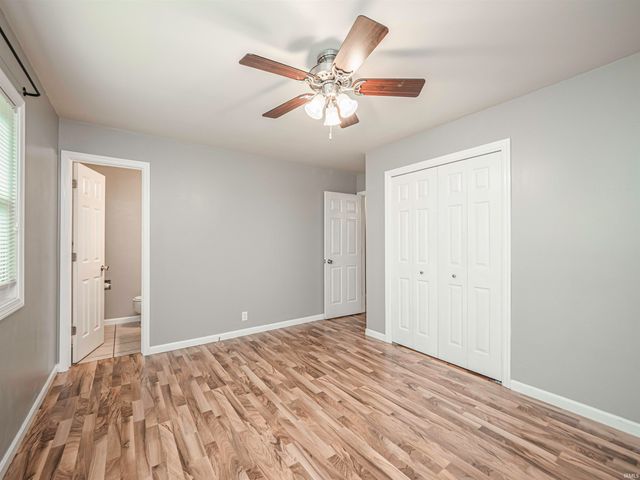 922 Forest Glen Drive, Evansville, IN 47712