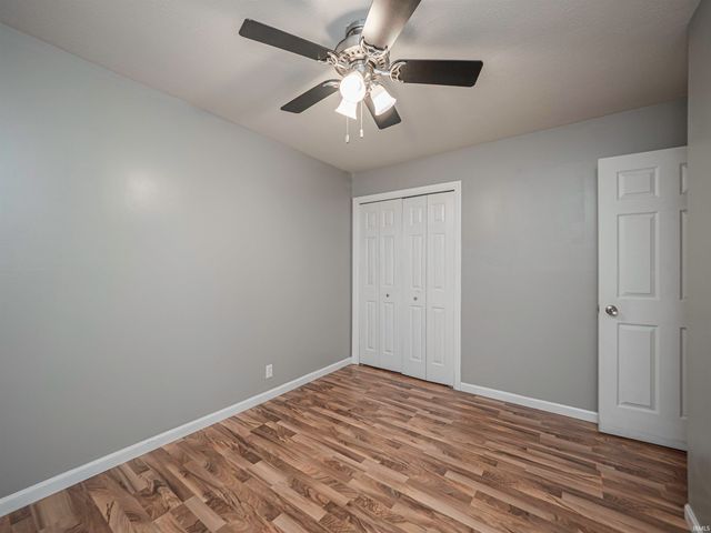 922 Forest Glen Drive, Evansville, IN 47712