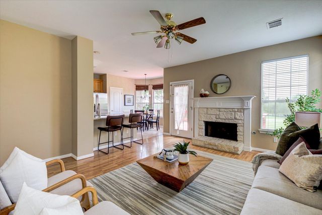 4016 Sable Oaks DR, Round Rock, TX 78664