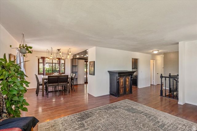 11 S CLARK LN, Elk Ridge, UT 84651