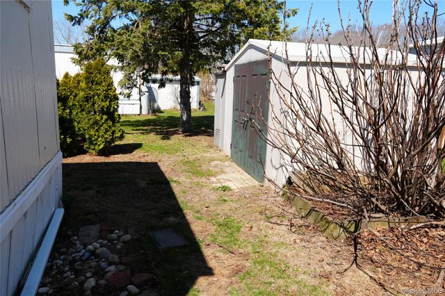 703-106 Fresh Pond Avenue, Calverton, NY 11792