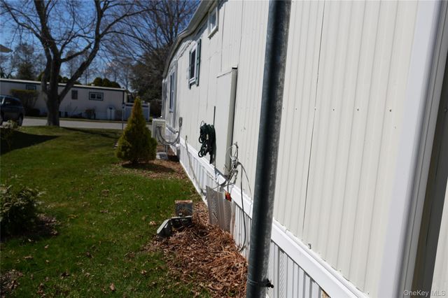 703-106 Fresh Pond Avenue, Calverton, NY 11792