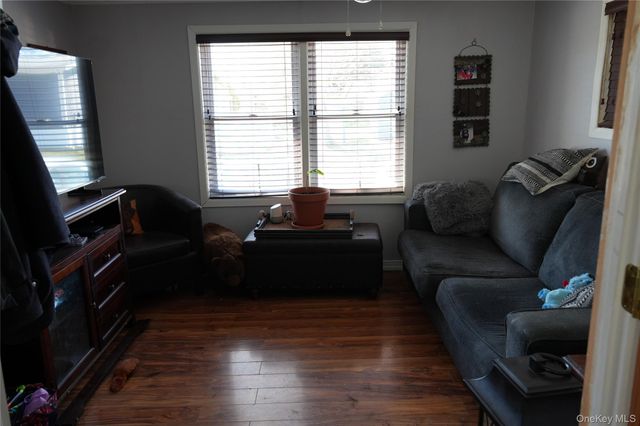 703-106 Fresh Pond Avenue, Calverton, NY 11792