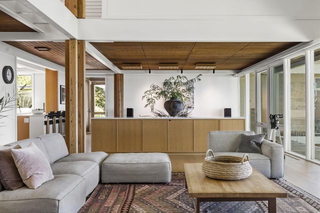 1600 Rocky Gap Road, Benton Twp, MI 49022