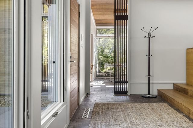 1600 Rocky Gap Road, Benton Twp, MI 49022