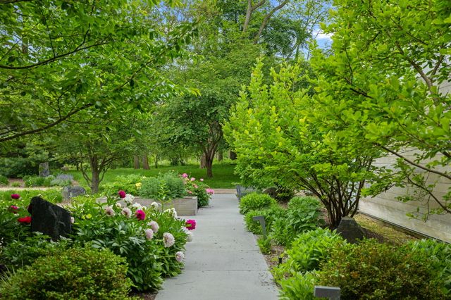 1600 Rocky Gap Road, Benton Twp, MI 49022