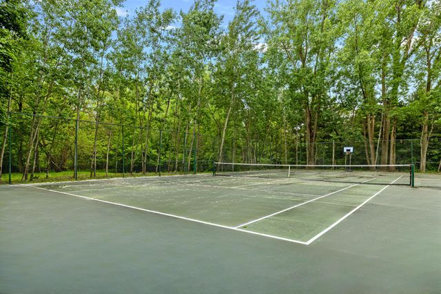 1600 Rocky Gap Road, Benton Twp, MI 49022