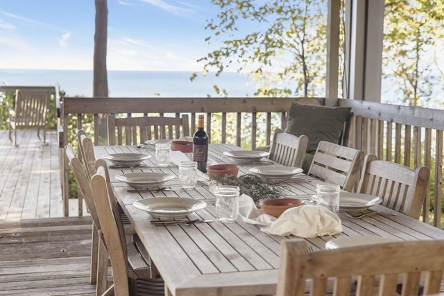 1600 Rocky Gap Road, Benton Twp, MI 49022